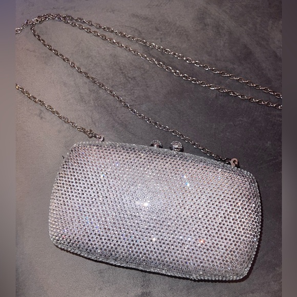 Stunning Sparkly silver clutch ✨ - Picture 3 of 3